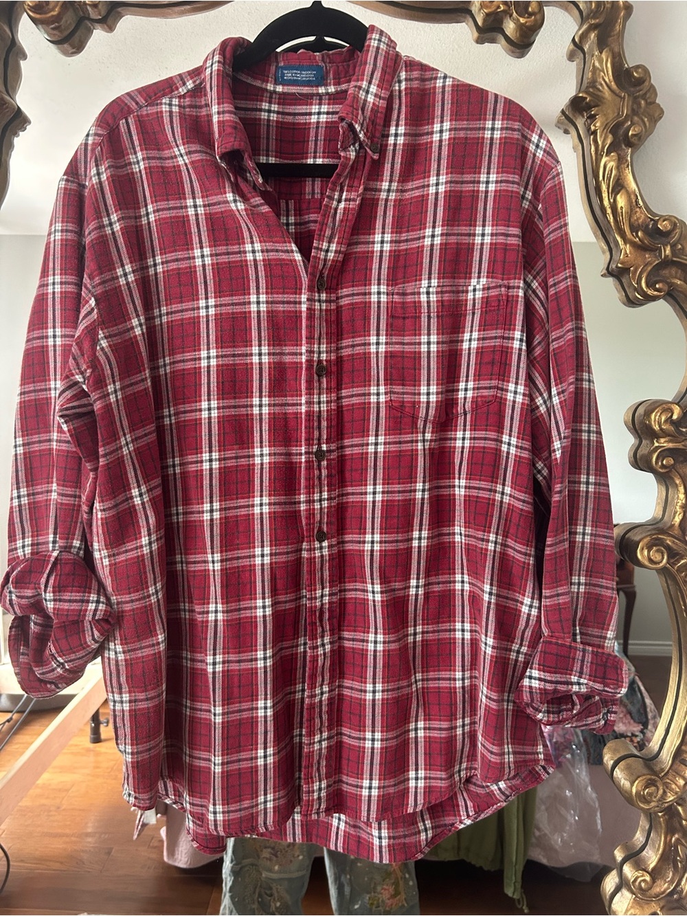 Urban Outfitters Women’s Red Plaid Button-Up Shirt Sz Medium